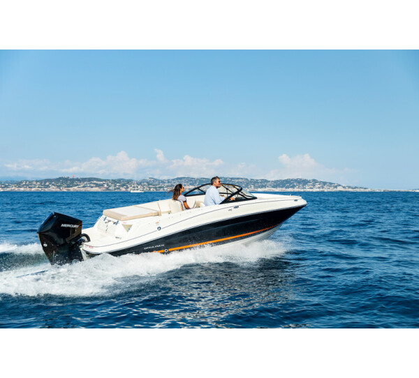 Bayliner VR5 Outboard Bowrider