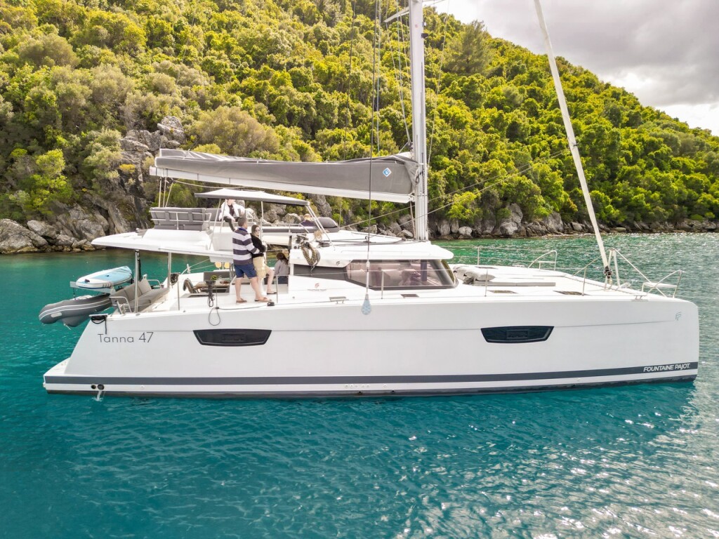 Fountaine Pajot Tanna 47 Smart Way